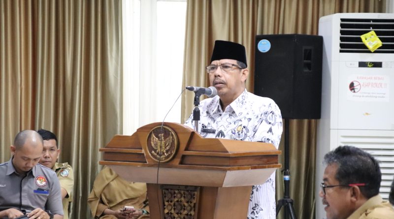 Sekda Mempawah,Ismail membuka Rakor Percepatan Pembentukan Koperasi Desa/Kelurahan Merah Putih se-Kabupaten Mempawah Tahun 2025,